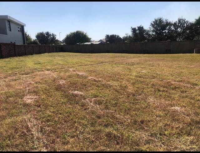 LAND FOR SALE IN SILVERWOODS COUNTRY ESTATE
